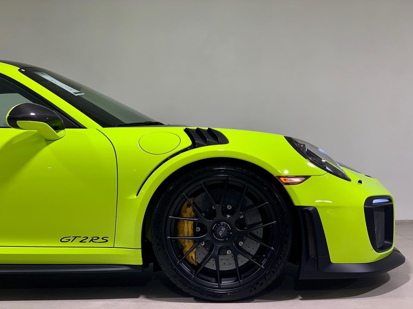 Super Gloss Acid Green