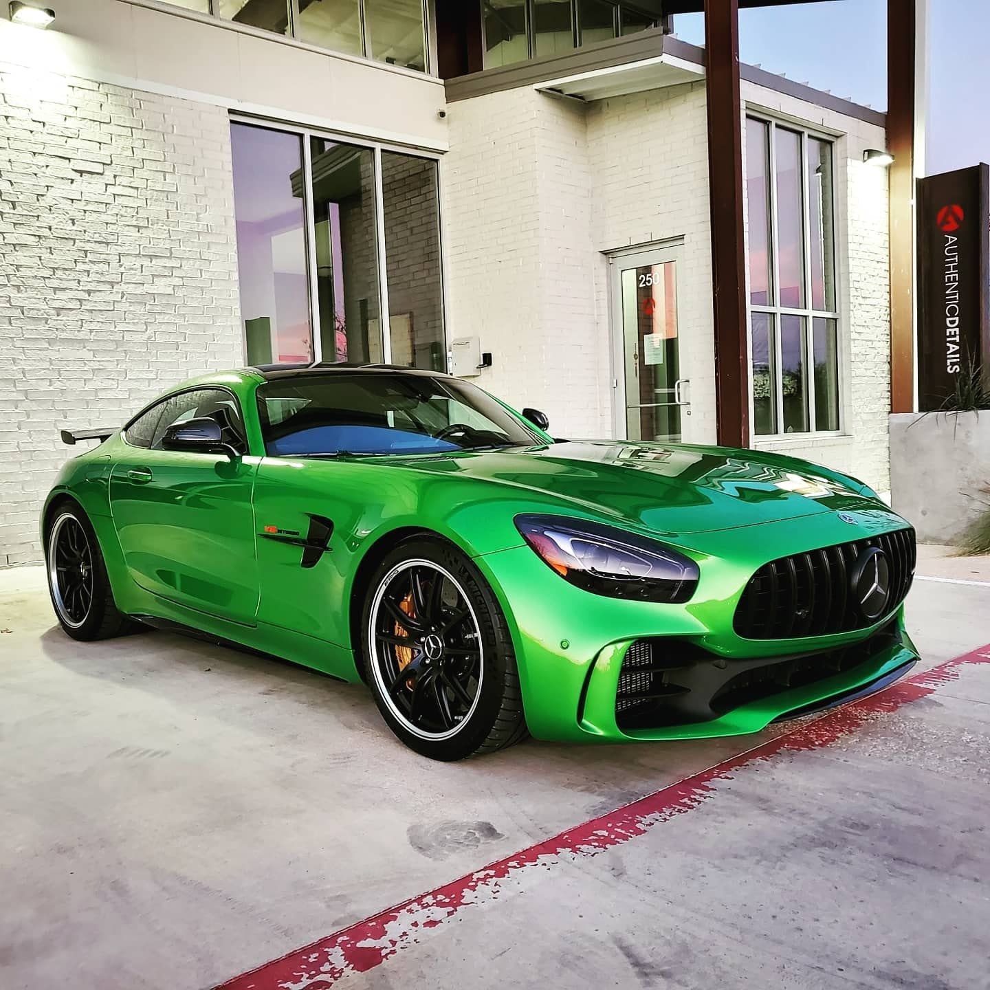 Super Gloss Green Hell Magno